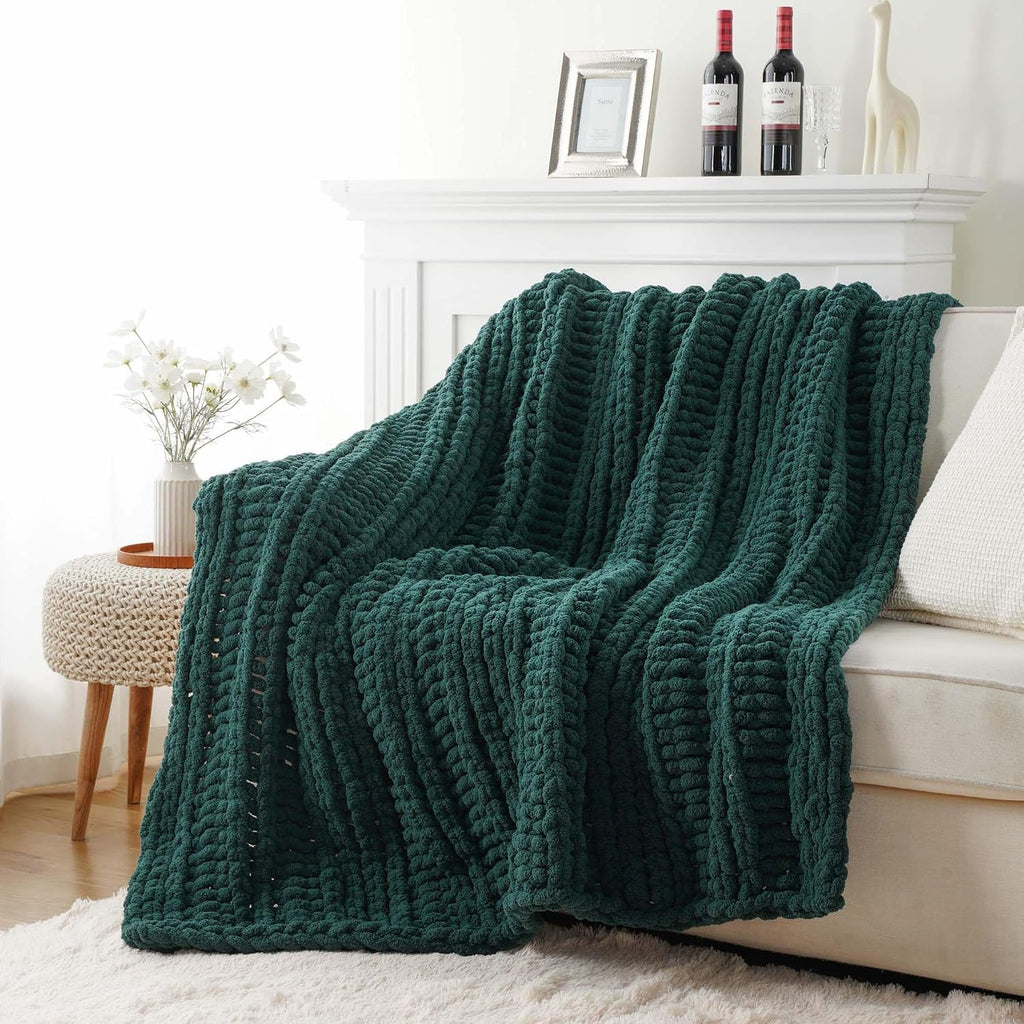 Chunky Knit Throw Blanket for Couch, Christmas, 50"x60", Dark Green