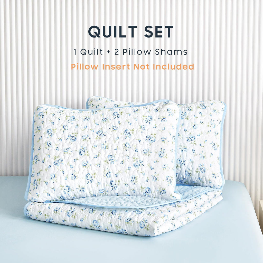 Floral Quilt Set, White Blue