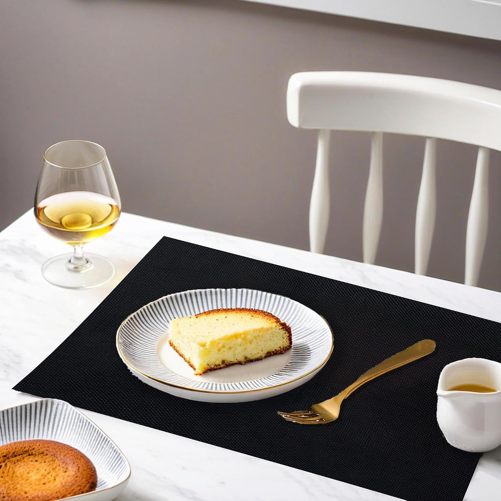 Black Placemats - Heat-Resistant, Non-Slip Table Mats - Set of 4