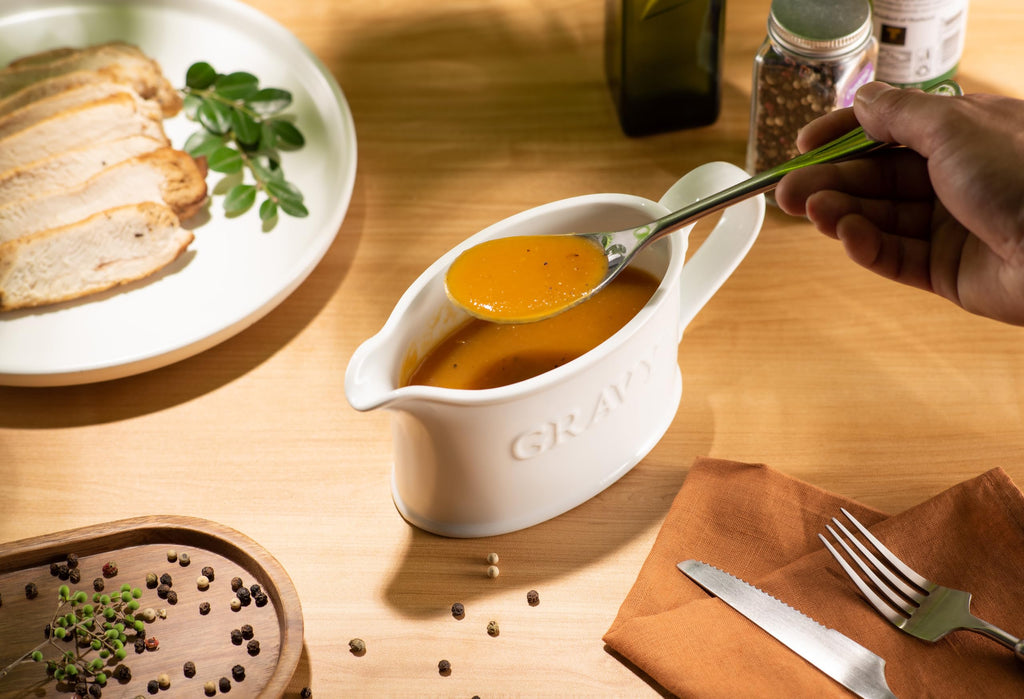 Ceramic Gravy Boat, Embossed, Farmhouse, 18 oz, White