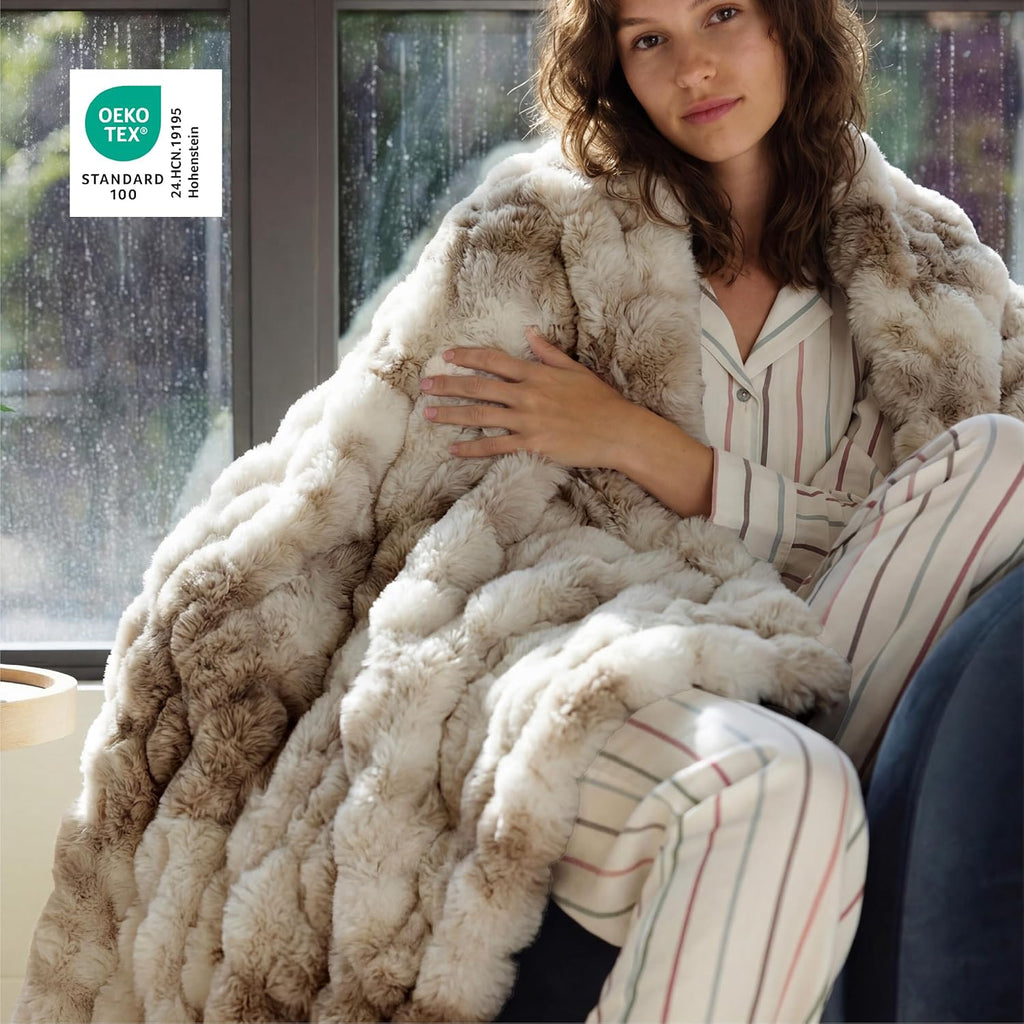 Soft Fluffy Faux Fur Throw Blanket, Fuzzy Fleece Bubble Blanket Cozy Gifts for Women Men Teen Girls, Taupe Brown