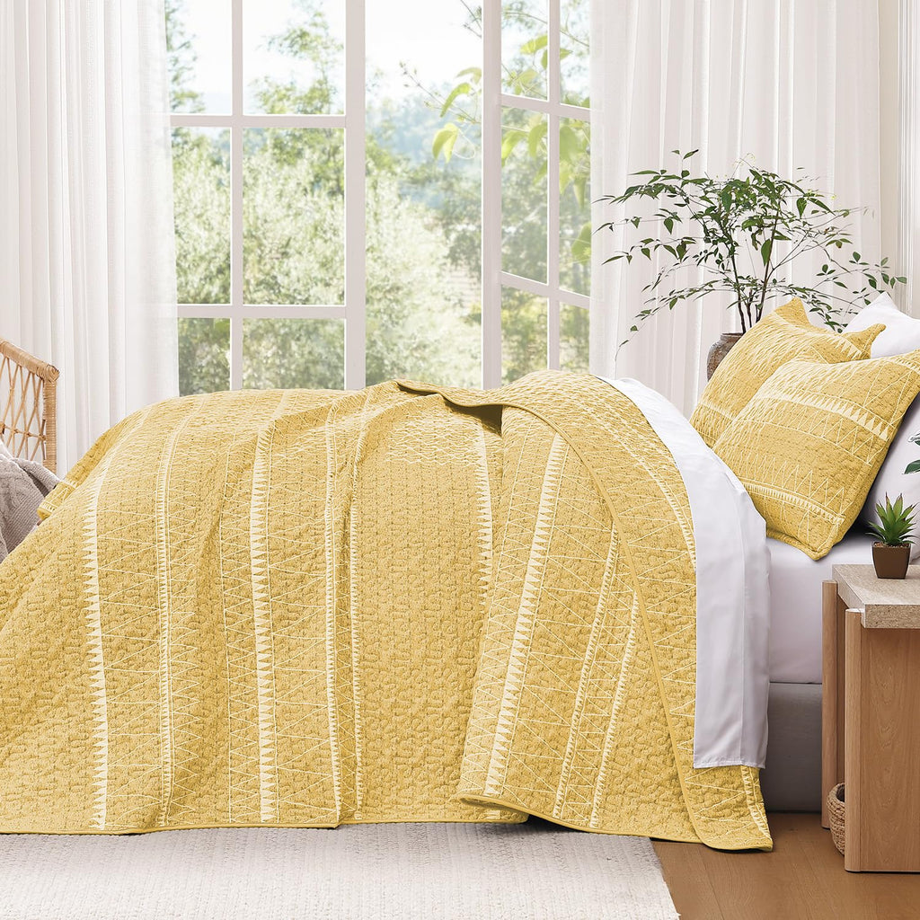 Yellow Oversized Super King Quilt Set, 3 Pieces Striped Bedspread