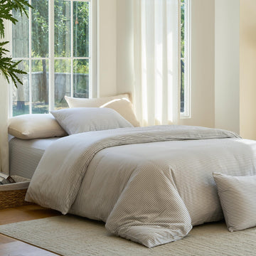 DOZ Duvet Cover Set, 100% Viscose derived from Bamboo, Organically Grown, Buttery Soft, Cooling Duvet Covers, High