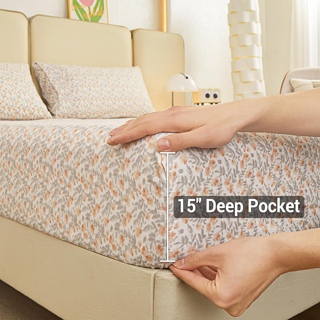Floral Sheet Set - 4 Piece Vintage Light Orange Flower Patterned Bed Sheets - Soft, Breathable Microfiber