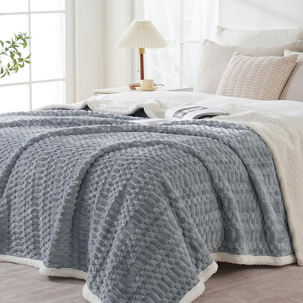 Sherpa Throw Blanket for Couch Flannel Cozy Soft Thick Blanket Warm Twin Blanket for Bed Fleece Home Decor Gifts, Z01