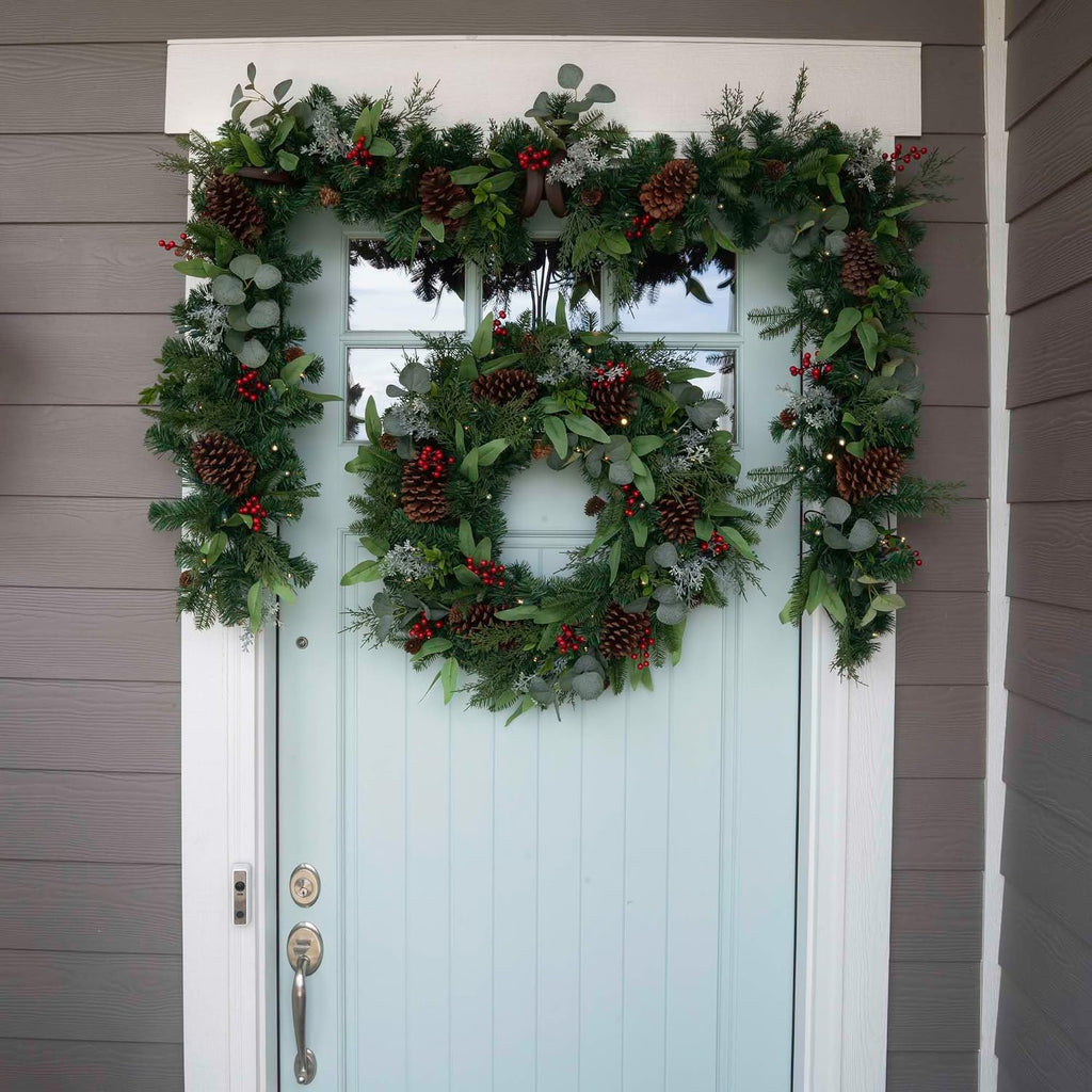 30 Inch Pre-Lit Artificial Christmas Wreath, Christmas Woods