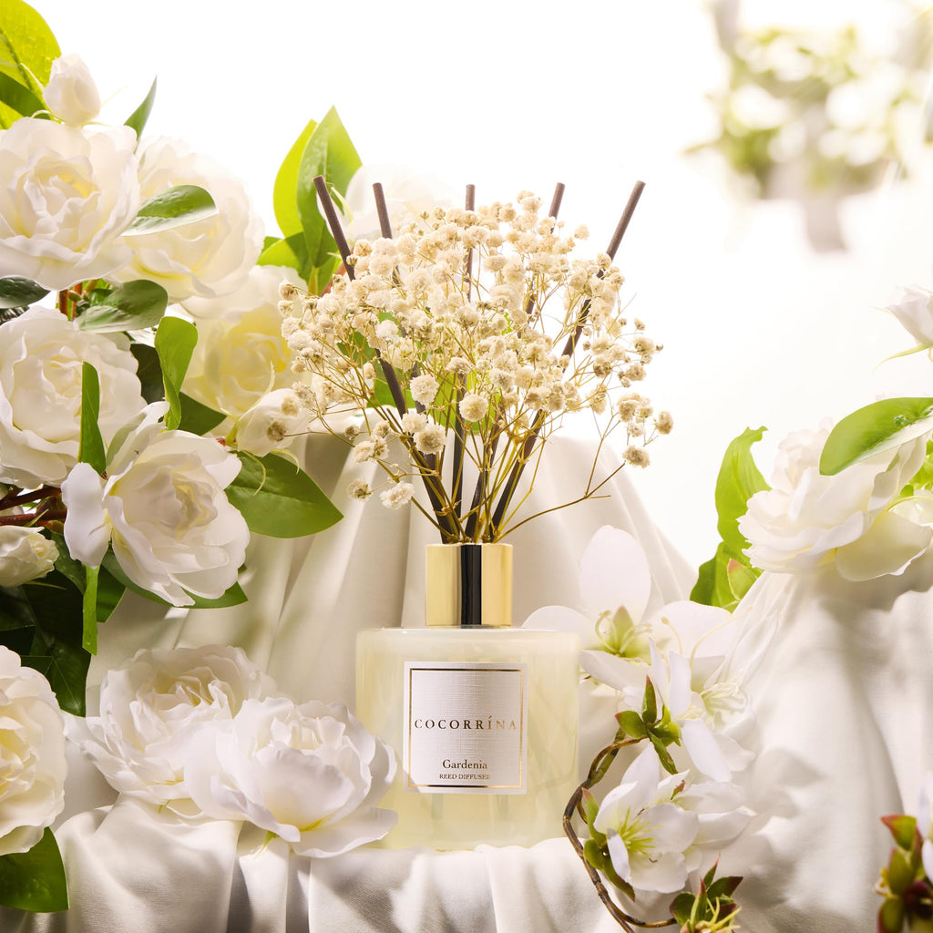 Reed Diffuser - Gardenia 6.7 Fl.oz Reed Diffuser Set with Sticks & Preserved Baby's Breath, Reed Diffuser Bathroom