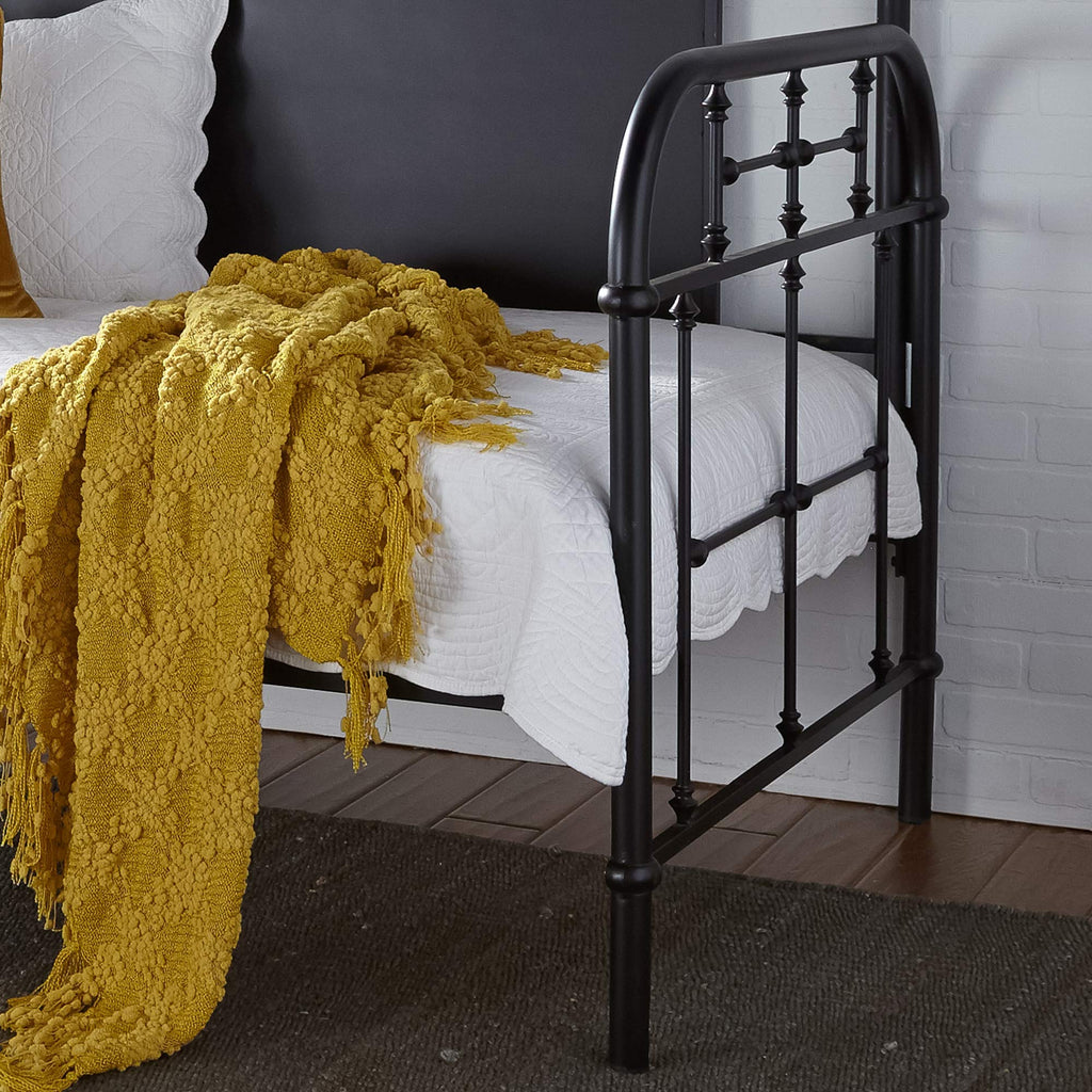 Furniture Industries Vintage Series Daybed, Black