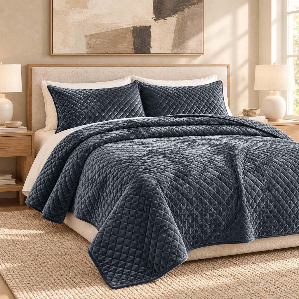 Velvet Quilt Oversized King Size Bedding Set 120x128 3-Piece