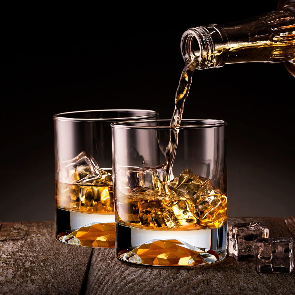 Whiskey Decanter Glasses Gift Set - 4 Whiskey Glasses - Airtight Stopper for Wine, Bourbon, Brandy, Juice, Water - Set of 5