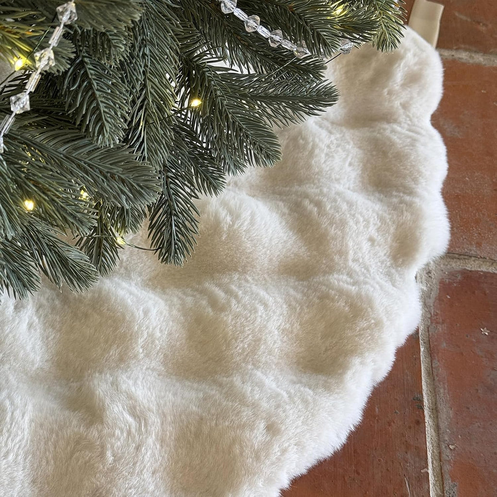 48 inch Large White Christmas Tree Skirt Faux Fur Tree Skirts