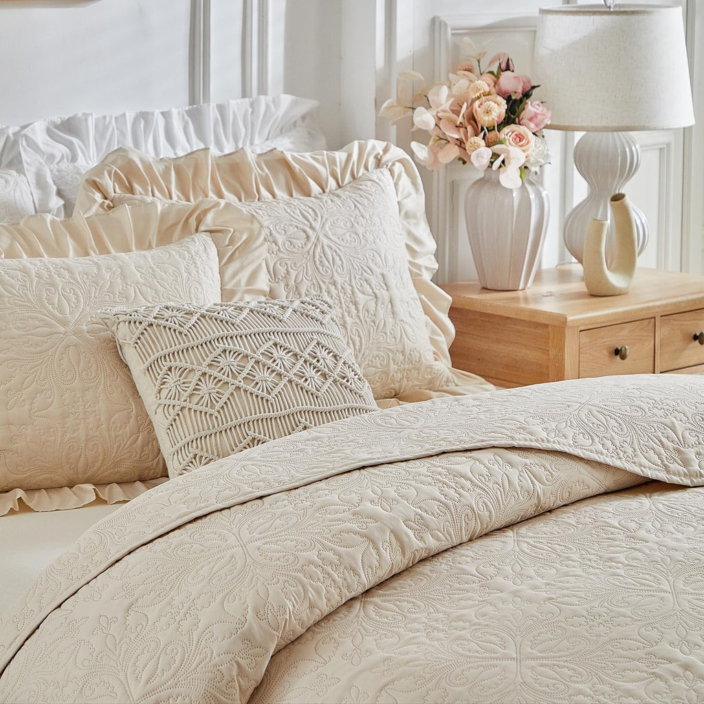 Ruffles Quilt Set 96 * 96in - 3 Pieces Solid Shabby Chic Farmhouse Ruffled Bedding Rustic Coverlet