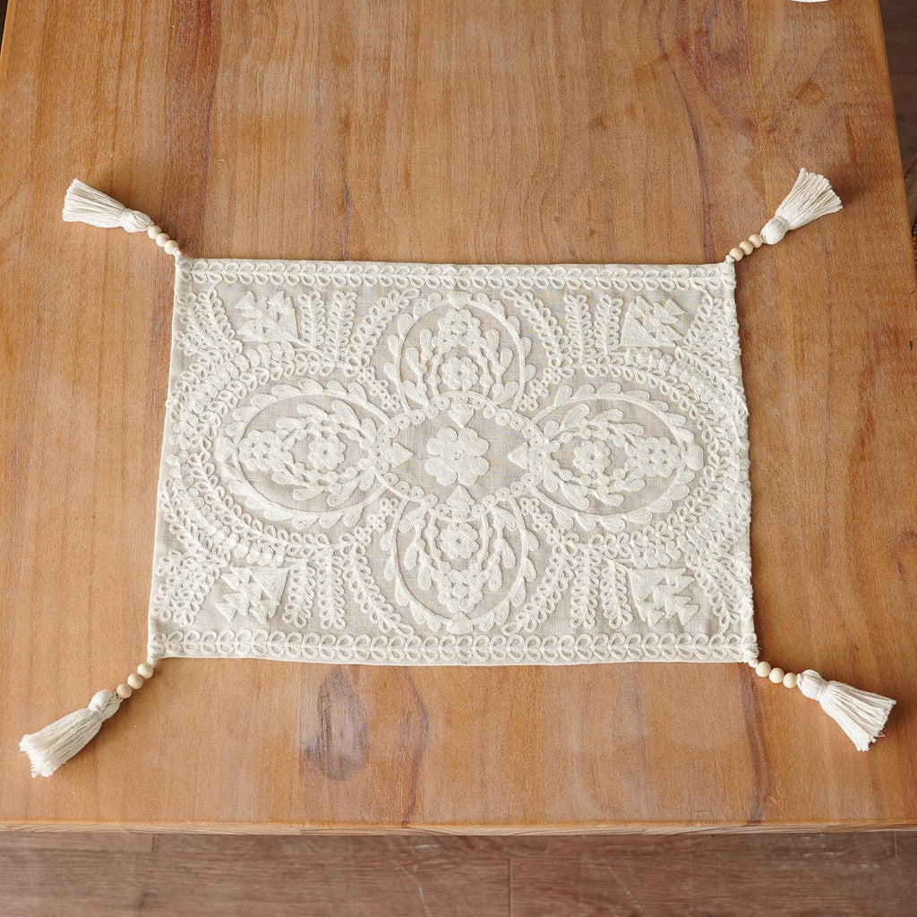 Embroidered Placemats Farmhouse Lace Doily, Beige 14"x18" 2PCs