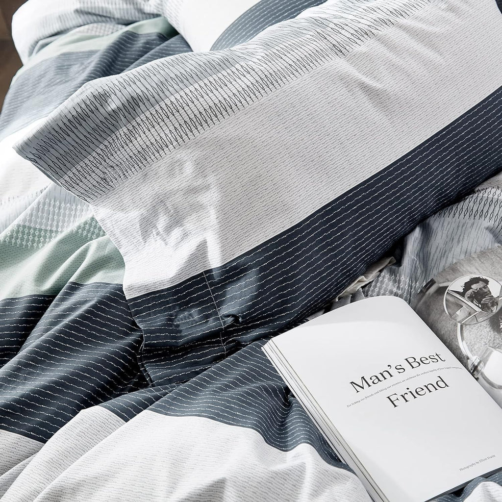 Striped Comforter Set, Modern Style Blue Grey Stripes Pattern Printed Bedding Set, Lightweight 3 Pieces