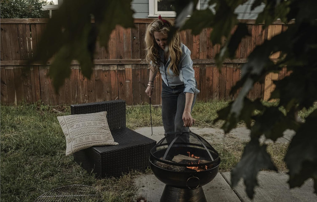 GasOne 22 in Round Outdoor Fire Pit - Wood Burning With Mesh Lid and Fire Picker - Durable Alloy Steel for Outside