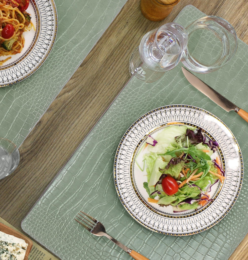 Faux Leather Placemats Set of 4, Waterproof Heat Resistant Dinner Place Mats for Dining Table, Non-Slip Crocodile