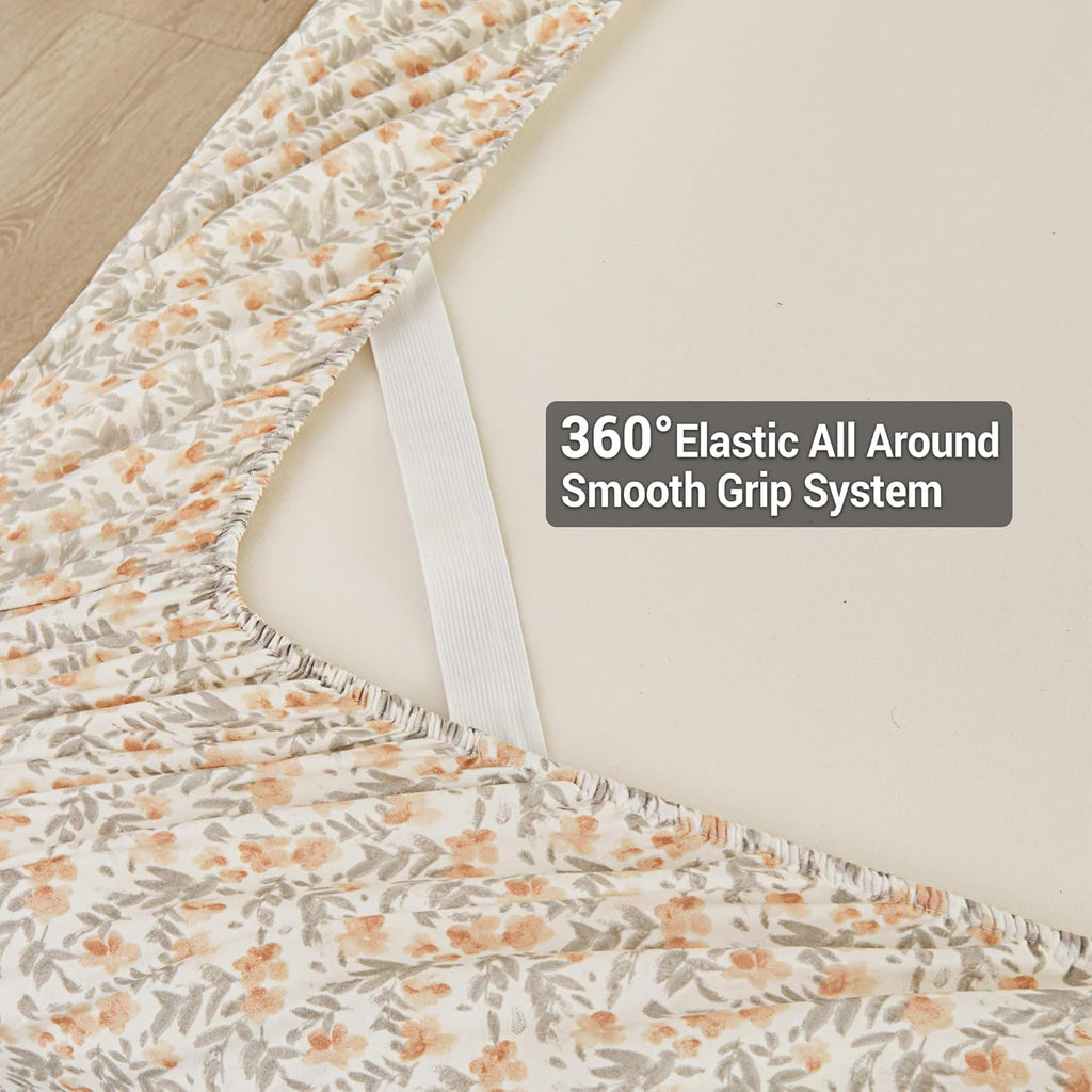 Floral Sheet Set - 4 Piece Vintage Light Orange Flower Patterned Bed Sheets - Soft, Breathable Microfiber