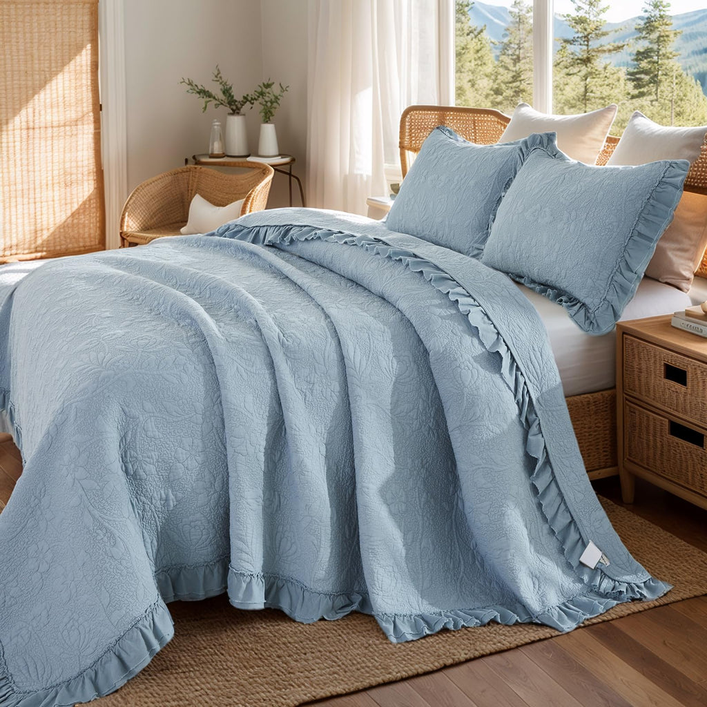 Queen Size Quilt Set Cotton Shabby Chic Bedding Light Blue Floral Vine Cottage Matelasse Coverlet Set Ruffle