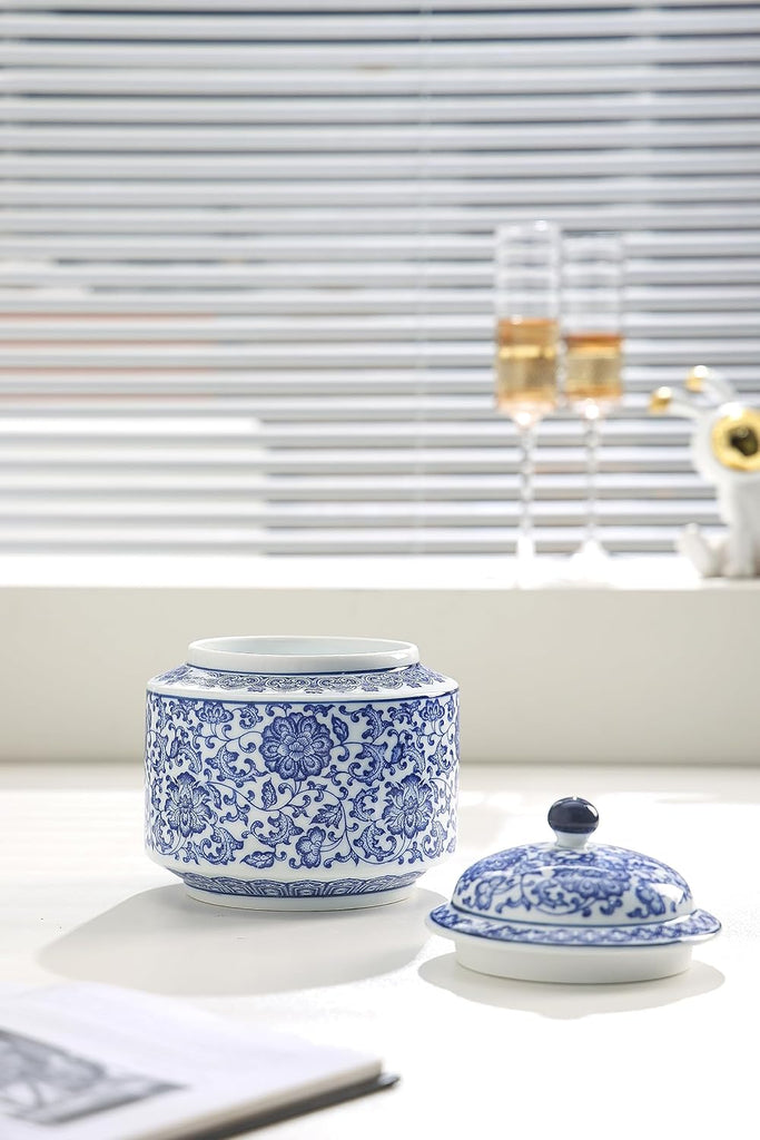 Blue and White Ginger Jar, Chinoiserie Vase, Small Chinoiserie Porcelain Décor, Ginger Jar Vase Decor, Shelf, Table