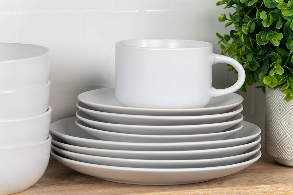 Wazee Matte Coupe Dinnerware Pack of 16, White