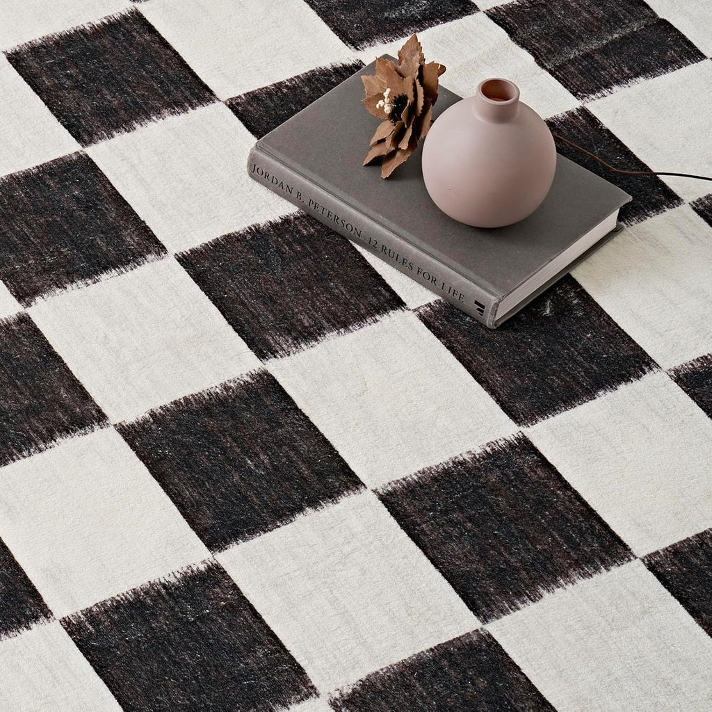 Checkered Plaid Area Rug 2x6, Soft Fuzzy Faux Wool Rugs Washable Anti Slip Rugs Long Runner Rug Carpet Bedroom Living