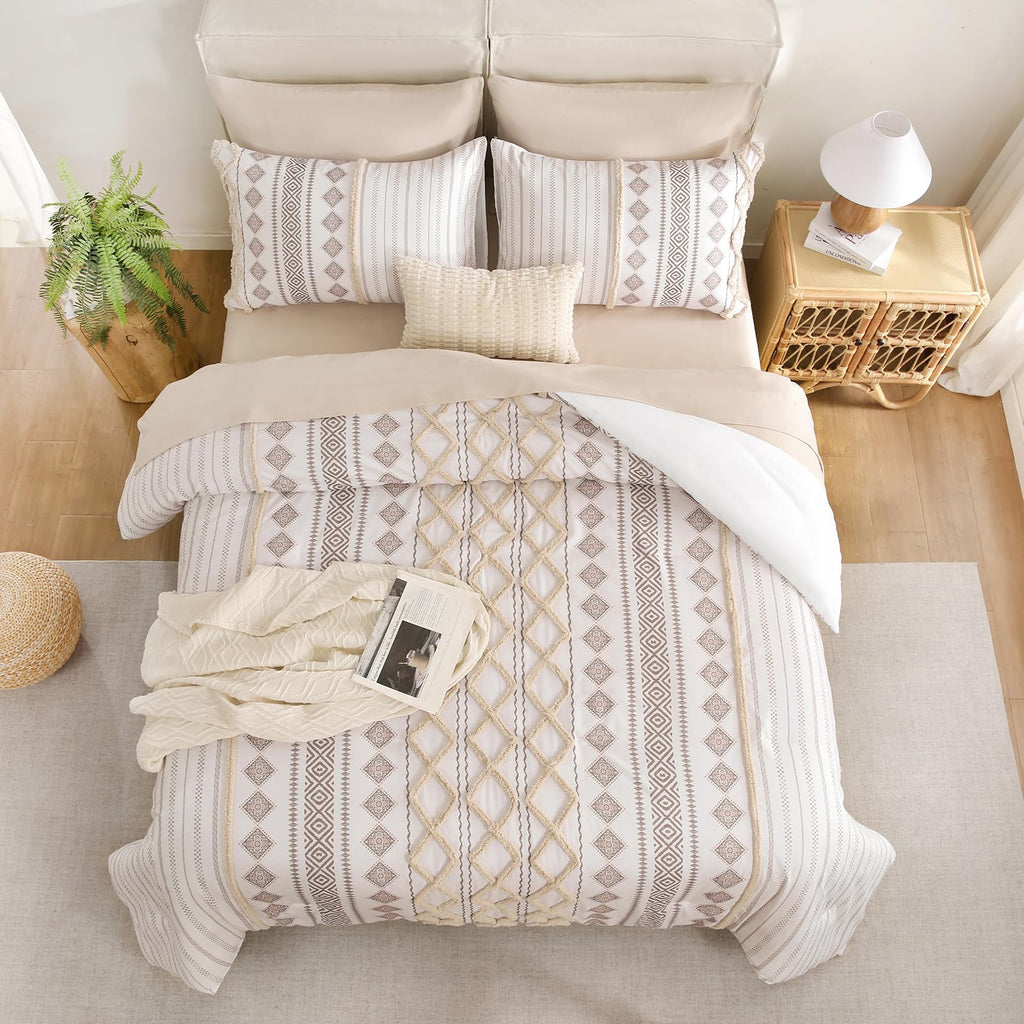 Tufted Boho Comforter Set Bed in A Bag, Shabby Chic Aztec Western Beige Bedding Tufted Decor Queen Size Bedding