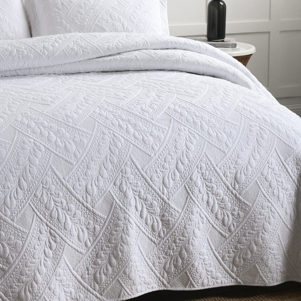 White Quilt Set Cotton Matelasse Coverlet Set Luxury Quilted Comforter Set Lightweight Fall Bedspreads