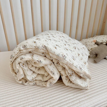 Muslin Baby Quilt for Girls Boys Quilted Blanket 2 Layers Gauze Cotton Baby Blanket Nursery Bed Blanket Shower Gift