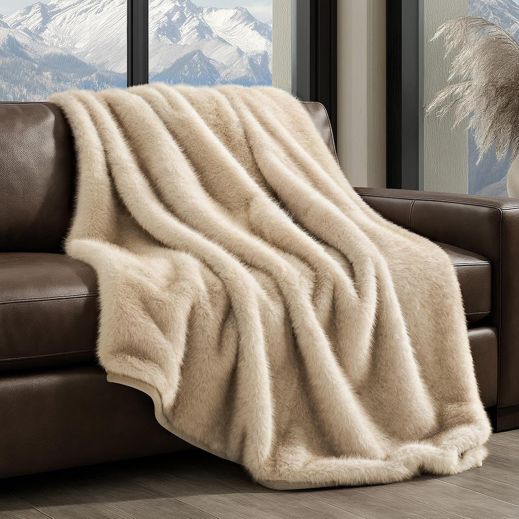 Luxury Faux Fur Throw Blanket, 50"x60", Tipped Golden Fox | Fluffy Faux Mink Blanket, Soft Cozy Plush, Thick Warm