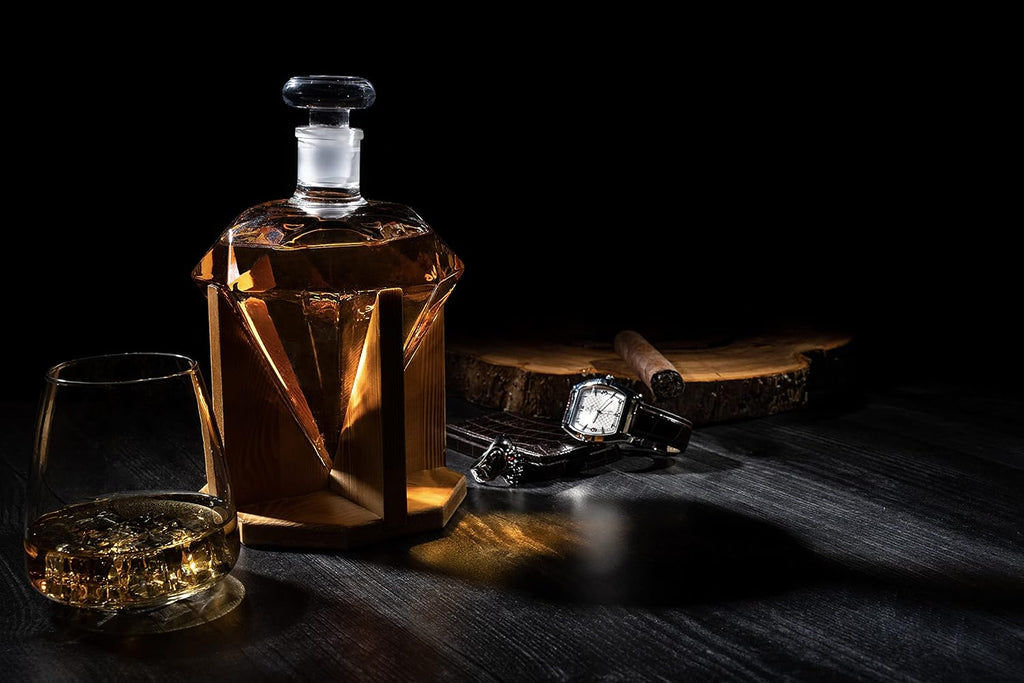 Diamond Decanter for Whiskey, Liquor, Scotch, Rum, Bourbon, Vodka, Tequila - 750ml Clear Glass Alcohol Dispenser