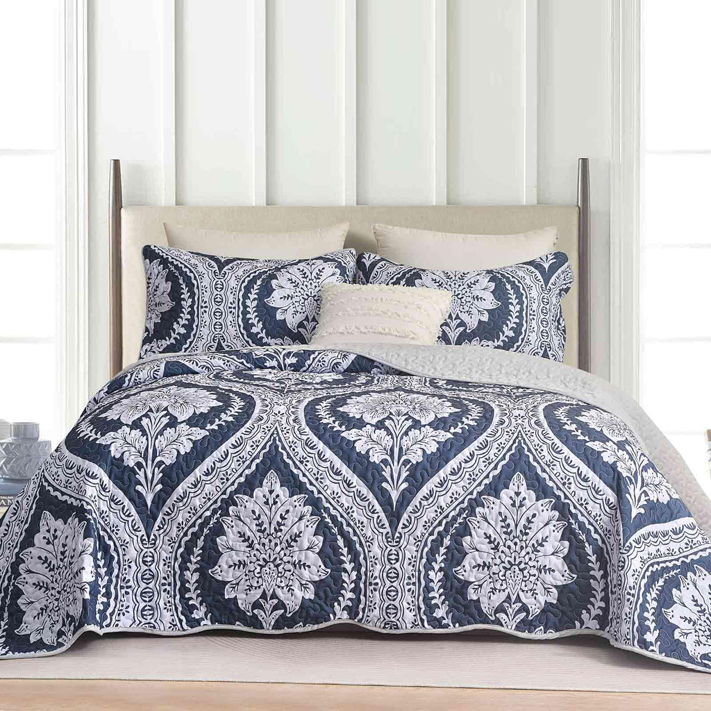 Quilt Set Queen Size 3Pcs, Navy Blue White Floral Damask Oversized Scallop Bedspreads, Soft Lightweight Coverlet Bed