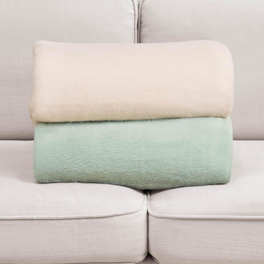 Solid Faux Fur 50"X70" Throw Blanket, Sea Salt Plush Faux Fur Blanket for Sofa or Bed