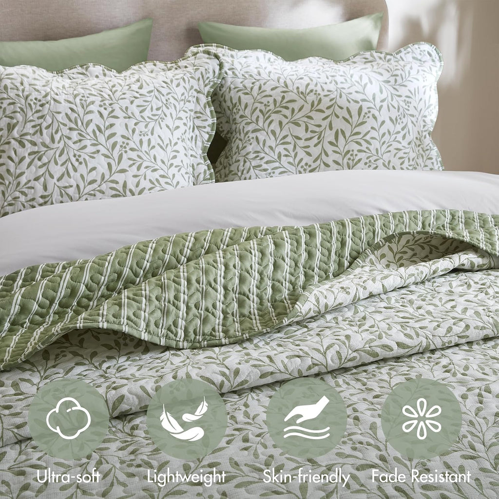 3-Piece Reversible Quilt Set, Botanical Print & Scalloped Edge, Lightweight Summer Bedding, Queen, Market Green