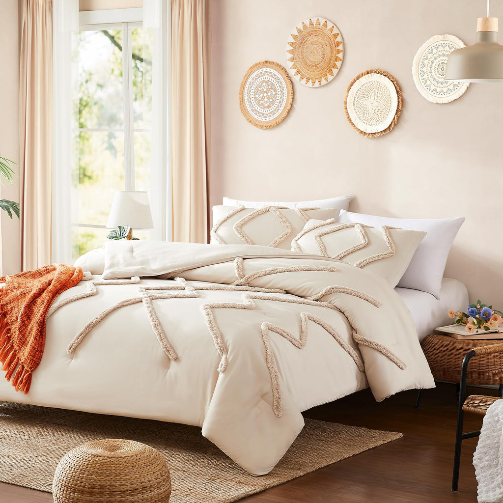 3-Piece King Size Comforter Set - Beige Bohemian Tufted Lightweight Jacquard Bedding with 2 Pillow Shams for All