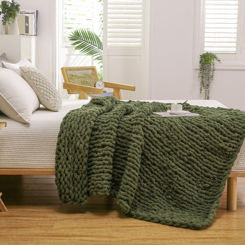 Chunky Knit Blanket Throw for Couch Bed 51"×63" Olive Green
