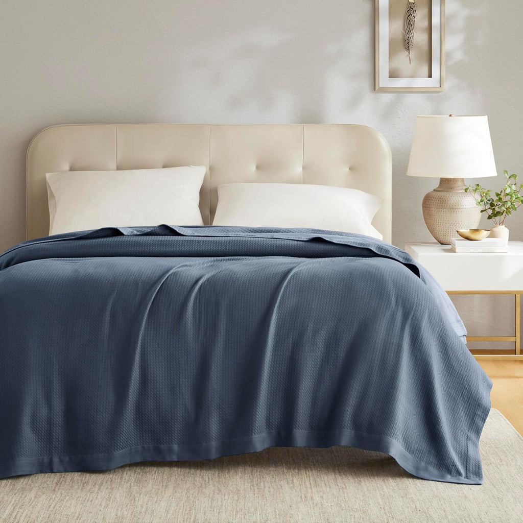 100% Egyptian Cotton Lightweight Summer Blanket, Breathable Waffle Knit Design, Soft Cozy All-Season Throw, Navy Blue