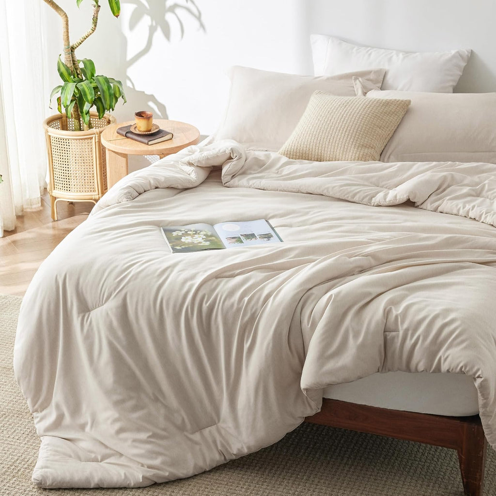 Queen Comforter Set - Beige Soft Bedding for All Seasons, Cationic Dyed Bed Set, 3 Pieces