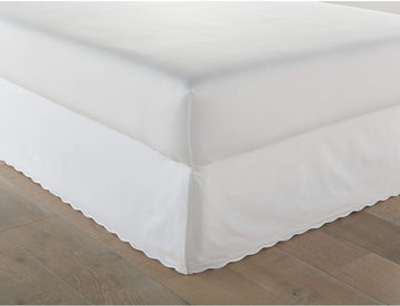 Queen Bedskirt, Cotton Tailored Bedskirt with Split Corners, Oeko-Tex Certified (Solid White)