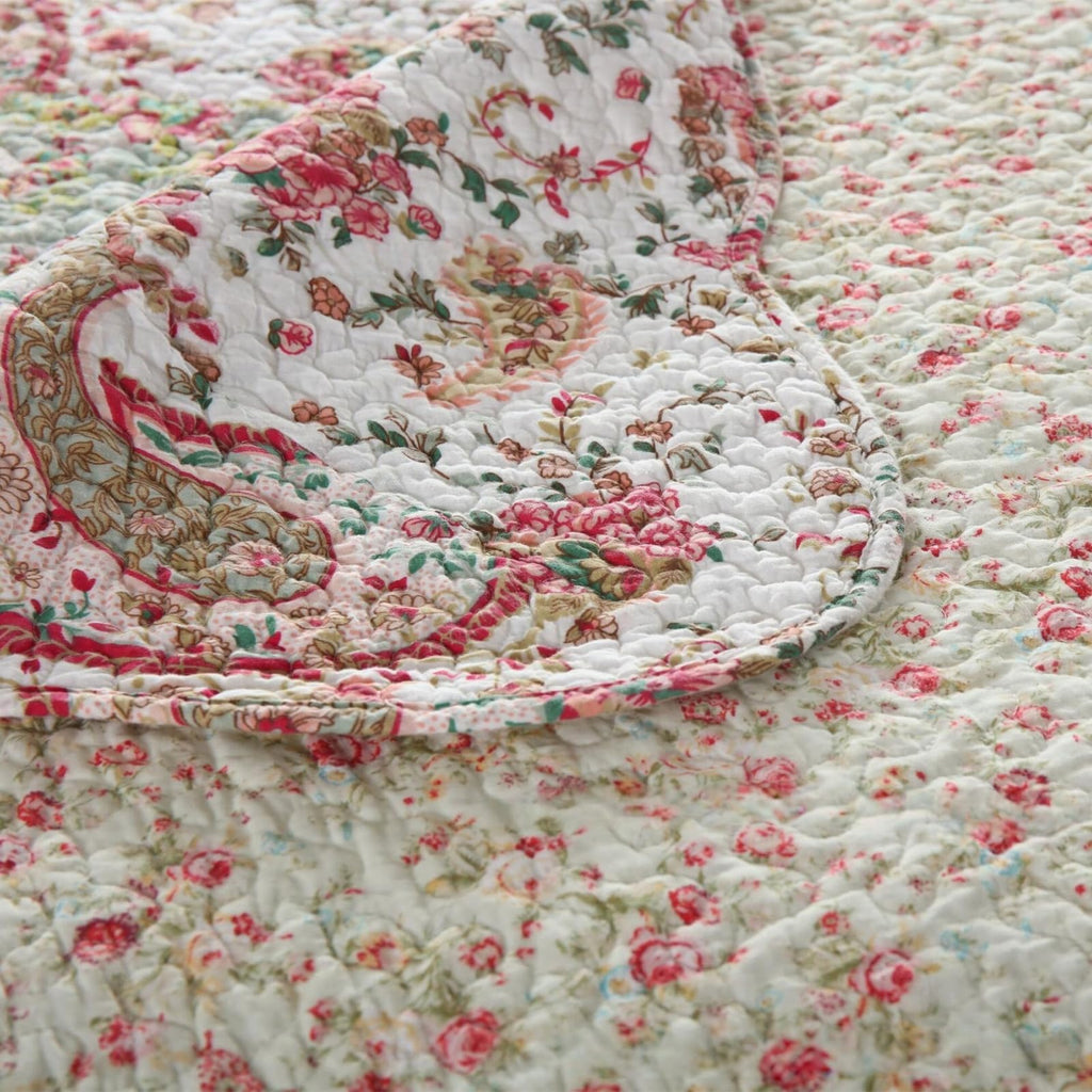 3 Pcs Cotton Paisley Patchwork Quilted Bedding Set Vintage Shabby Chic Botanical Rose Quilted Bedspread with Ruffle