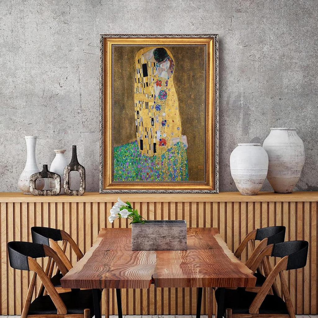 Retro Framed The kiss by Gustav Klimt Poster Romantic Symbolist Wall Art Classic Oil Painting Reproduction Canvas
