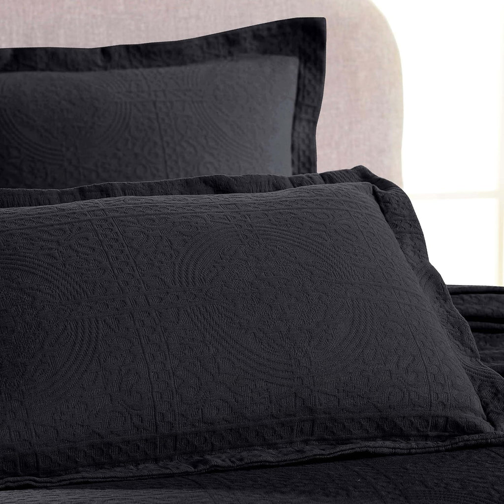 Cotton Bedspread, Jacquard Woven Matelasse Bedding, Queen, Black