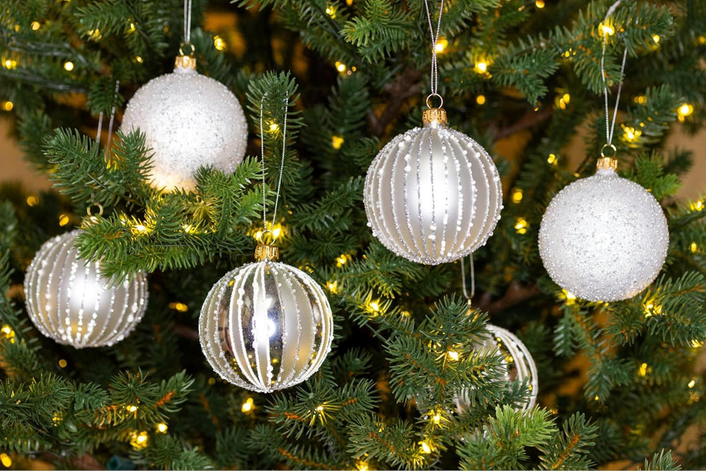 Luxury Handcrafted European Glass Christmas Ball Ornaments - Set of 6 - Silver & White - Frosted Luxe - 8 cm