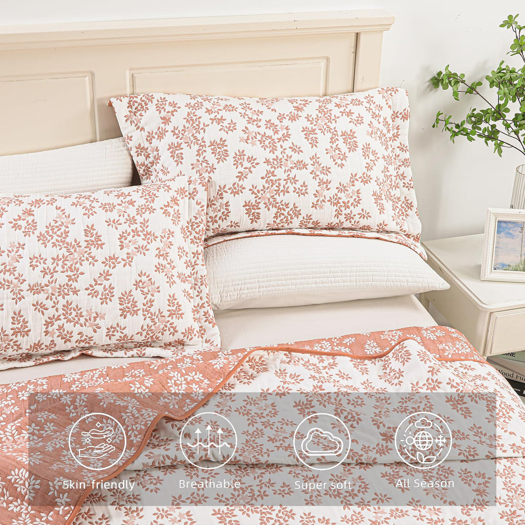 Jacquard Embroidered Stitching Coverlet Bedspread Ultra Soft Bedding Solid 3 Piece Summer Quilt Set with 2 Quilted