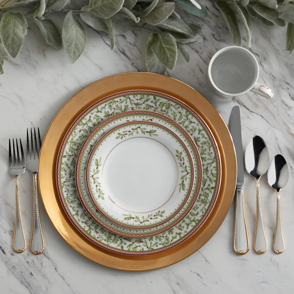 Holiday Traditions Dinnerware Set with Mugs (16 Piece)
