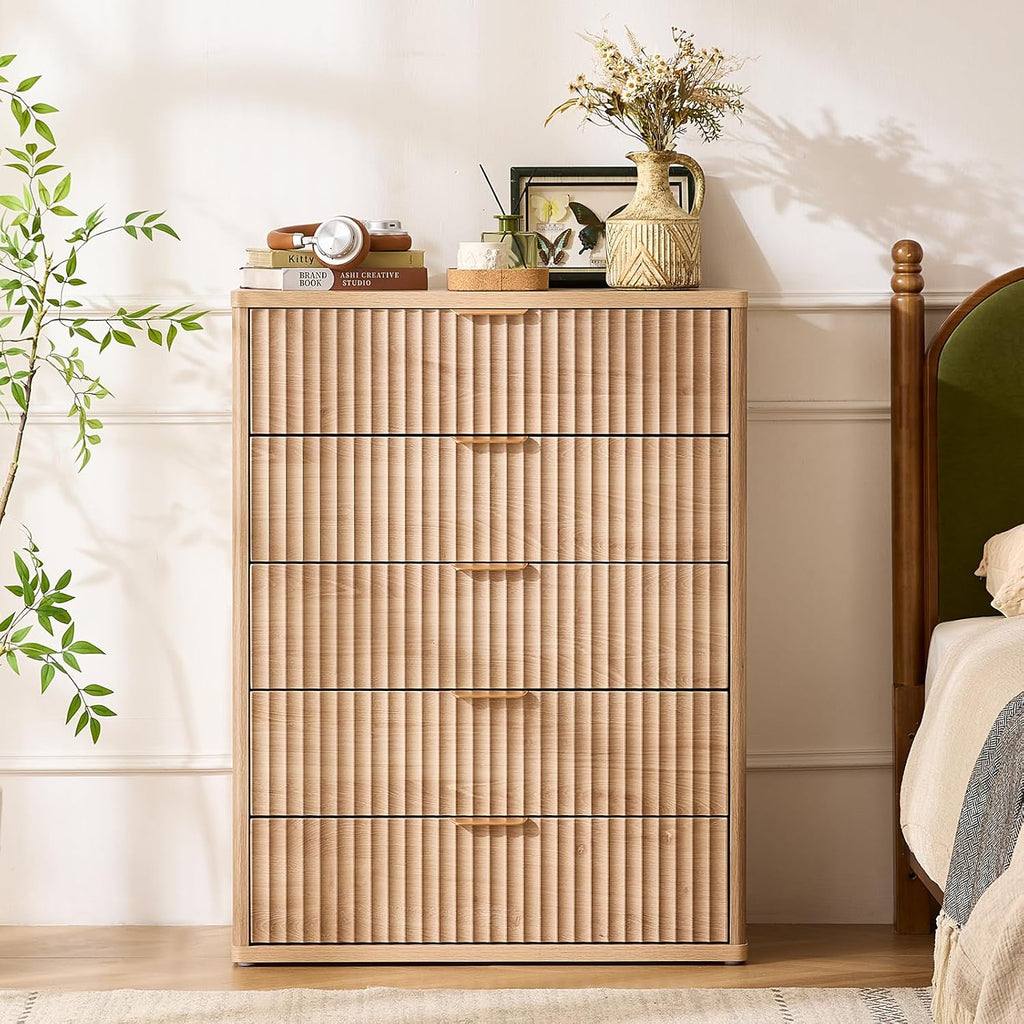 Fluted 5 Drawers Dresser , 41" Tall Modern Chest of Drawers with Metal Handle, Curved Profile Design,Natural Wood