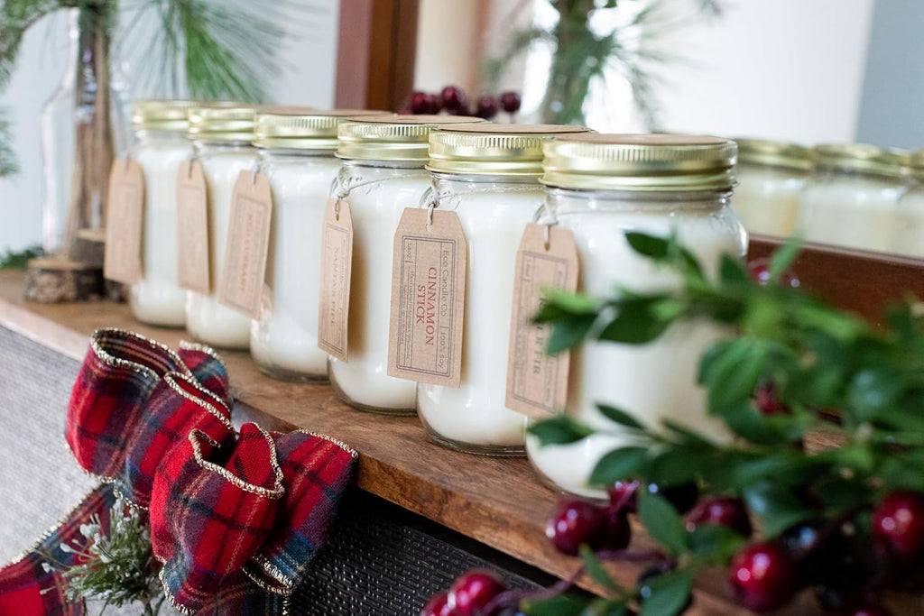 Cinnamon Stick Holiday Mason Jar Candle, 14 oz. - Scents of Cinnamon, Sugar, & Clove - 100% Soy Wax, No Lead, Gold