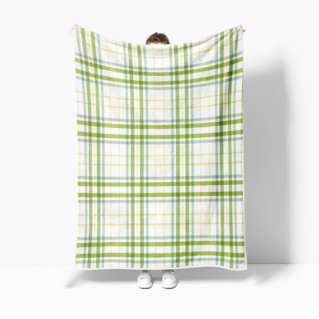 Buffalo Plaid Check Throw Blanket, Plaid Pattern Pastel Light St Patrick Theme Green Checkered Gingham Cozy Bed Couch