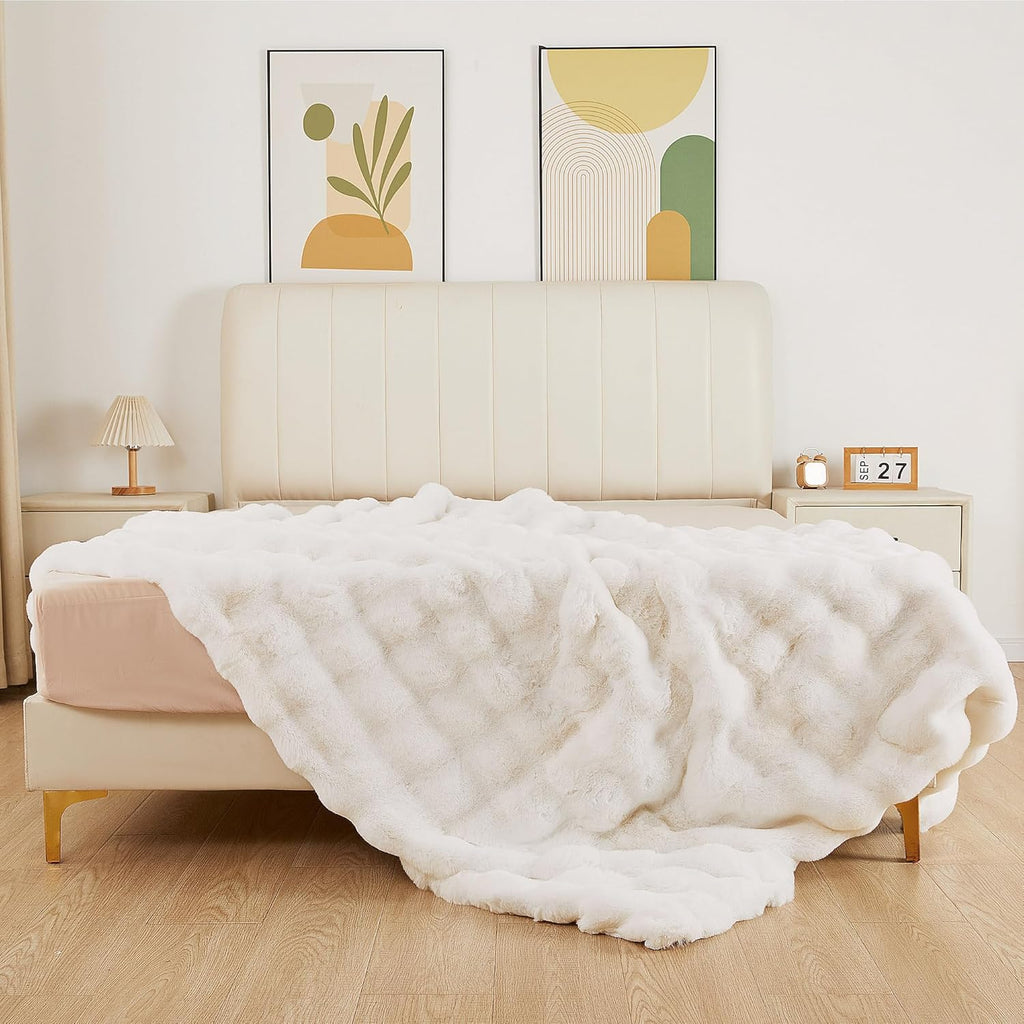 Light Beige Cozy Faux Fur Throw Blanket