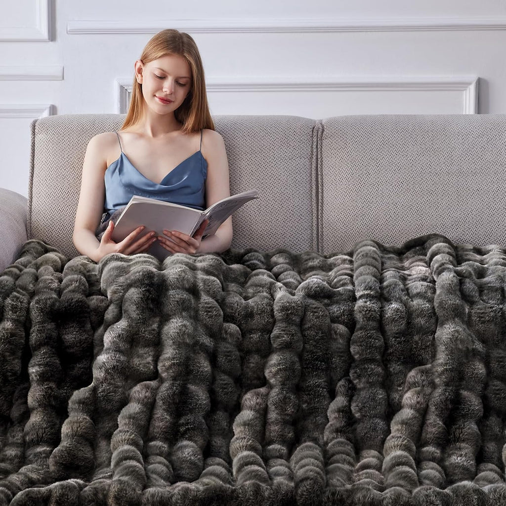 Faux Fur Throw Blanket, 1000GSM Fluffy Soft Bubble Blanket 60''*80'' | Cozy Plush Warm and Thick Blanket for Couch