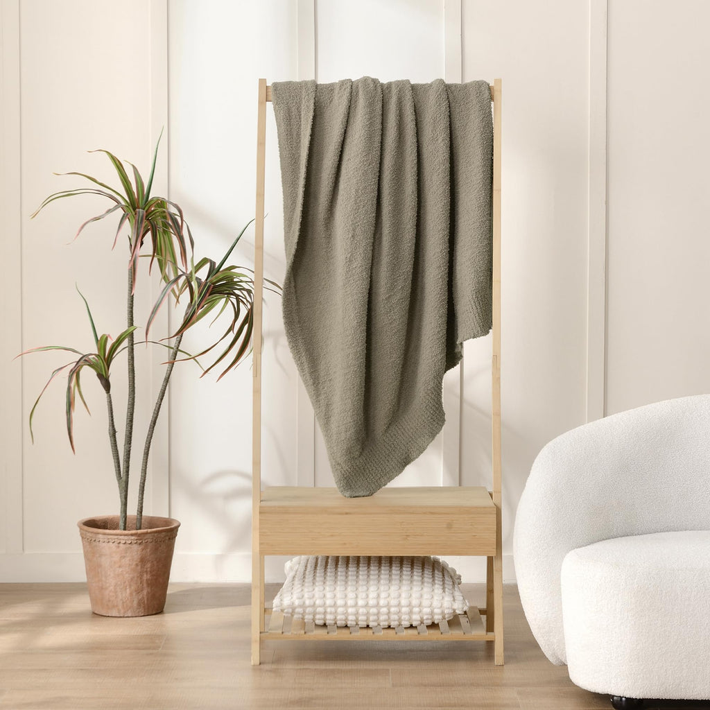 Taupe Throw Blanket for Bed, Super Soft Knit Boucle Blankets, Cozy Fleece Fuzzy Fluffy Plush Chenille Throws Blanket
